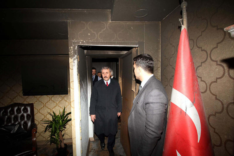 BBP lideri Destici patlamanın yaşandığı makam odasında - Resim: 2