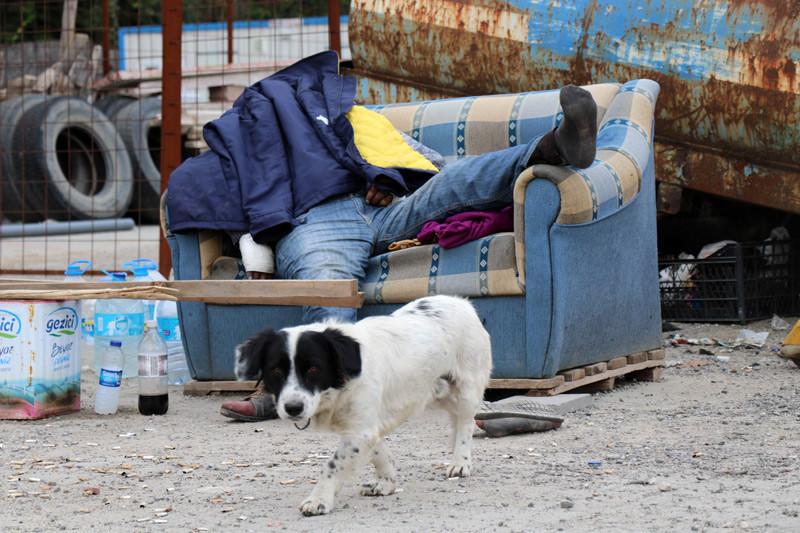 Evini satıp sokakta yaşayan adam koltukta ölü bulundu - Resim: 2