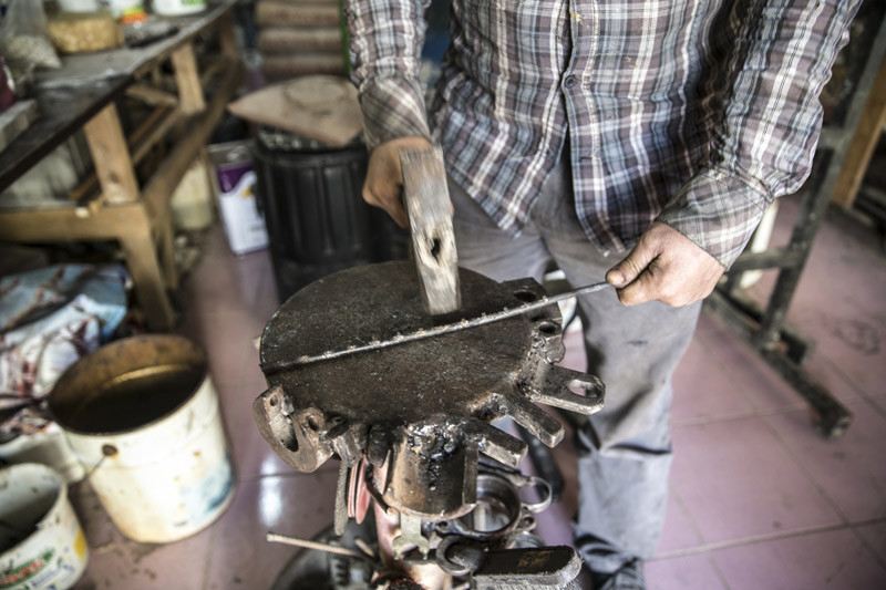 30 bin parça hurdadan at heykeli yaptı - Resim: 4