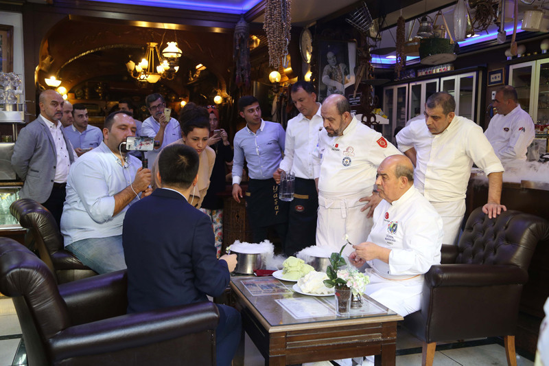 Maraş dondurmasının hikayesi Çin Merkezi Televizyonu'nda  - Resim: 2