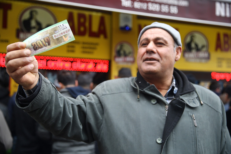 Kayseri'den gelenler bile var kuyrukların sonu bitmiyor - Resim: 3