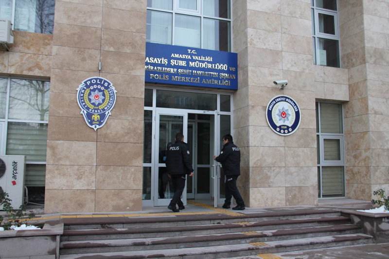 Kapkaç mağduru kadını evine bırakan kişinin kimliği şoke etti - Resim: 1