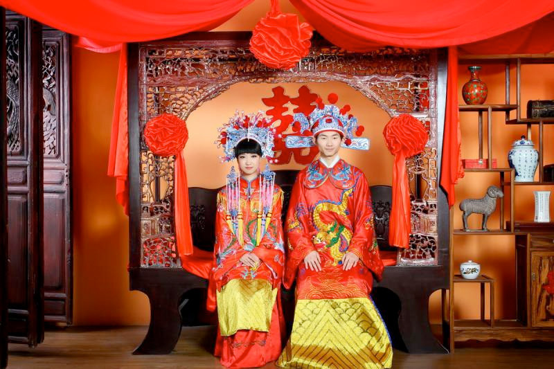 Çin düğünleri çığrından çıktı! Görgüsüzlük yarışı tavan yaptı - Resim: 2