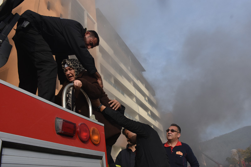 Hatay'da termal otelde can pazarı - Resim: 1