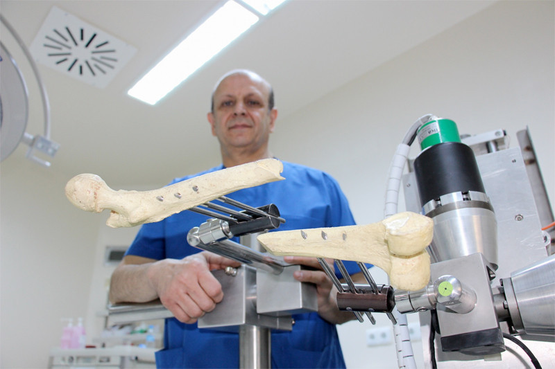 Türk doktor yaptı artık açık ameliyata gerek kalmayacak - Resim: 3