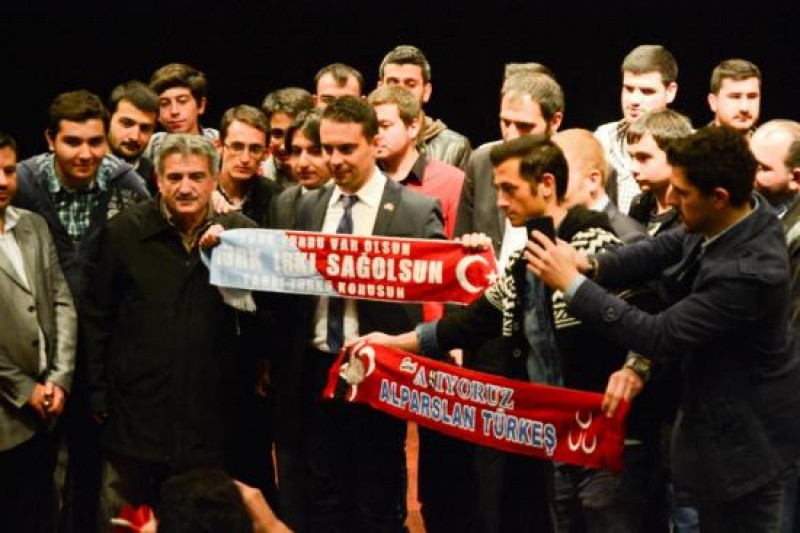 Macaristan'ın "bozkurtlar"ı iktidara yürüyor! Atilla'nın torunlarıyız... - Resim: 4