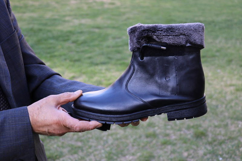 72 yaşındaki 'mucit'ten ısıtıcılı bot  - Resim: 2