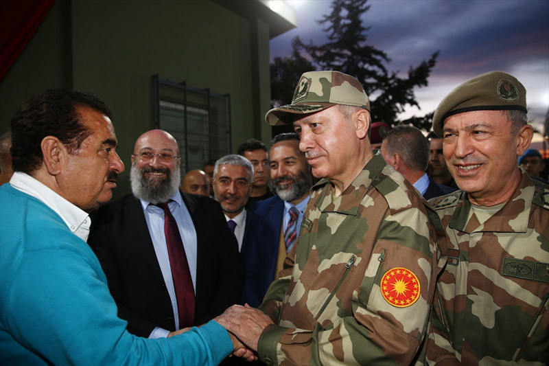 Afrin uçağına son anda binmekten vazgeçen 25 sanatçı! - Resim: 1