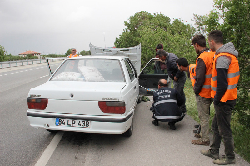 Sürücü seyir halindeyken torpidodan kafasını çıkarınca... - Resim: 1