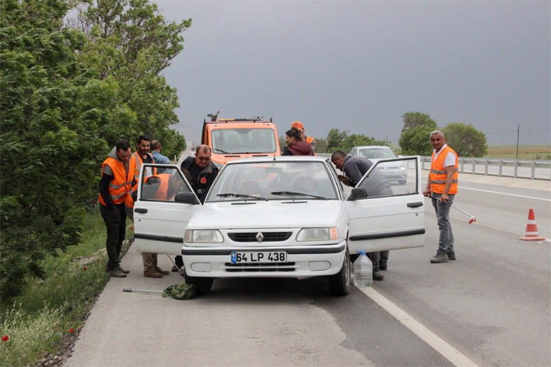 Sürücü seyir halindeyken torpidodan kafasını çıkarınca... - Resim: 2