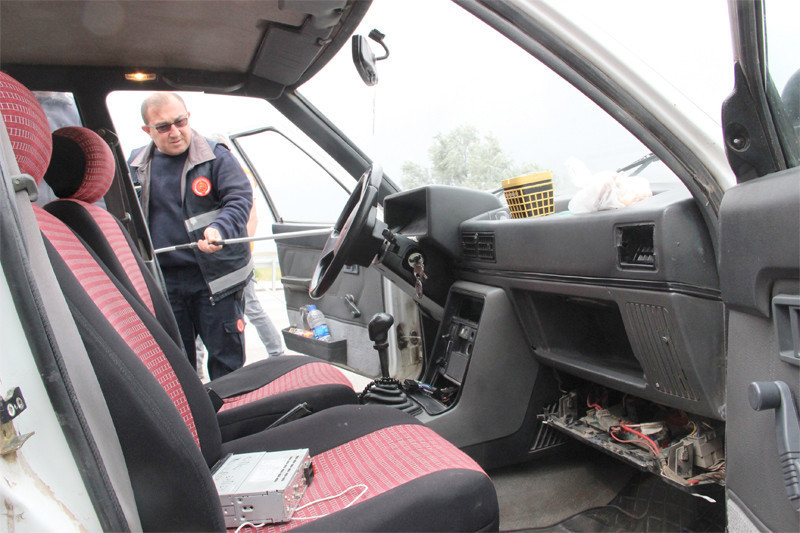 Sürücü seyir halindeyken torpidodan kafasını çıkarınca... - Resim: 3