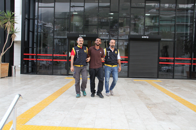 Ünlü hiphop şarkıcısı cinayetten tutuklandı - Resim: 3