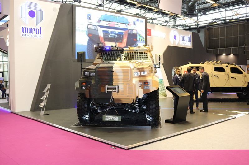 Türk zırhlısı Ejder Yalçın Paris'te görücüye çıktı - Resim: 3