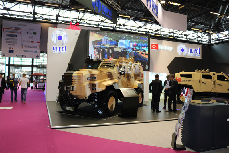 Türk zırhlısı Ejder Yalçın Paris'te görücüye çıktı - Resim: 4