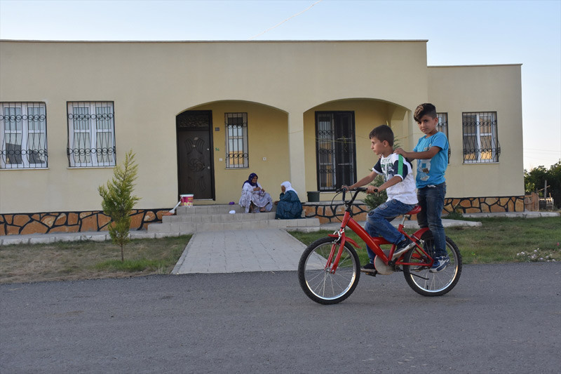 PKK'nın 2 yıl önce harabeye çevirdiği İdil'e şimdi bakın - Resim: 3
