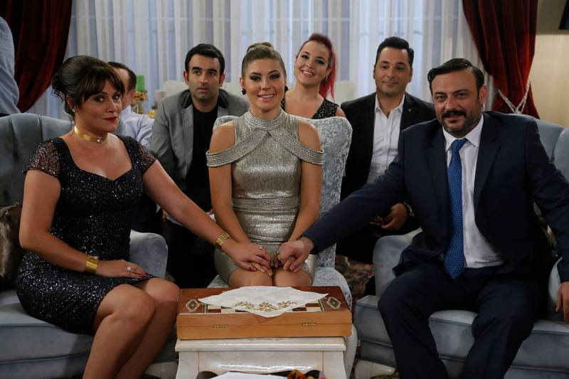 Acun'dan rakip kanala dizi kıyağı! Bir anda zirveye taşıdı - Resim: 2