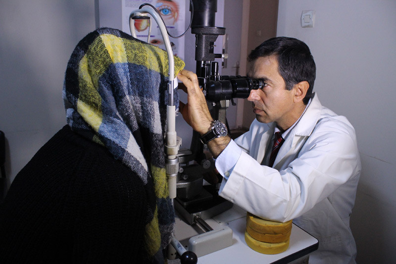 İzmir’de iki genç kadın bir anda kör oldu sebebi şoke etti - Resim: 3