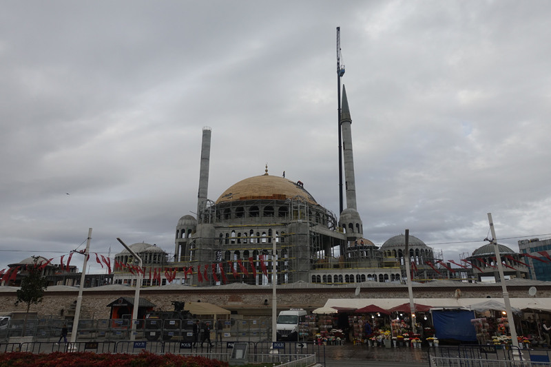 Taksim Camisi'nin minare külahı yerleştirildi - Resim: 2