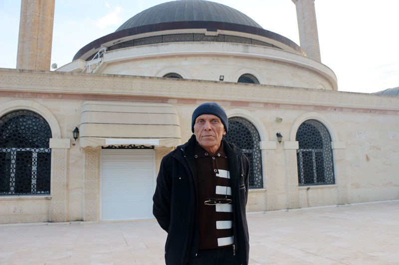 Boşanmaktan vazgeçen eşine tepki için kendi selasını okuttu - Resim: 1