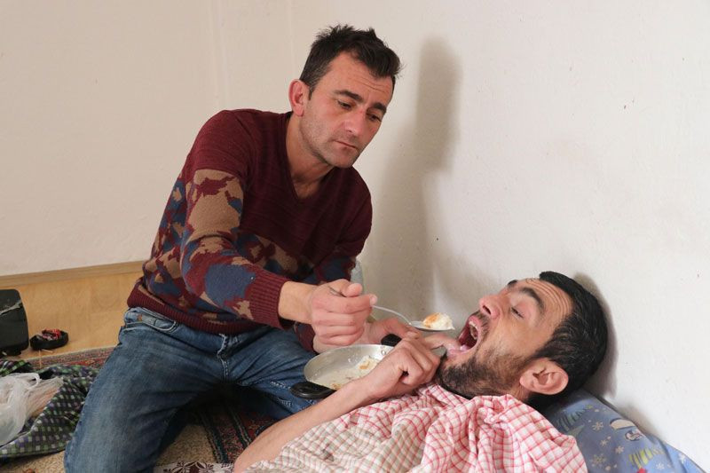 Eli sürekli ağzının içinde doktorlar teşhis koyamadı - Resim: 2