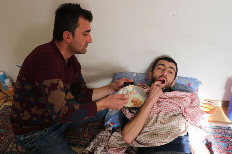 Eli sürekli ağzının içinde doktorlar teşhis koyamadı - Resim: 4