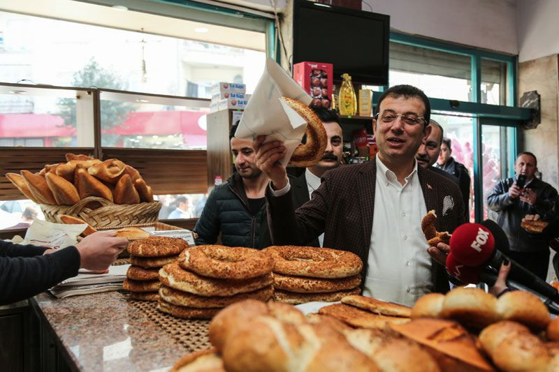 Ekrem İmamoğlu ile işçi kadın arasında ilginç diyalog - Resim: 1