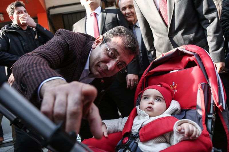 Ekrem İmamoğlu ile işçi kadın arasında ilginç diyalog - Resim: 2