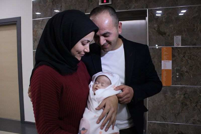 Doktorlar 'aldırın' demişti Yağmur bebek tıp literatürüne girebilir - Resim: 2