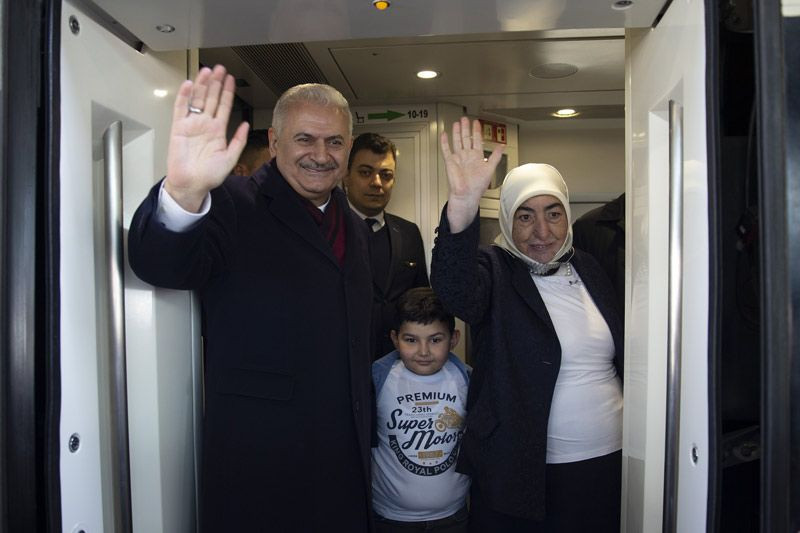 Binali Yıldırım'ın torunları Elif Köylübay ve Ali Köylübay'a bakın! - Resim: 3