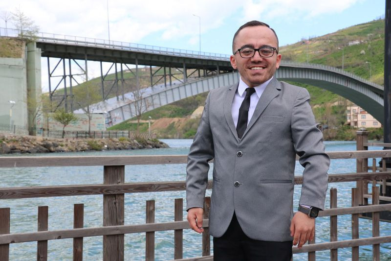 Boyu kısa muhtar adayı sandıkta uzadı - Resim: 2