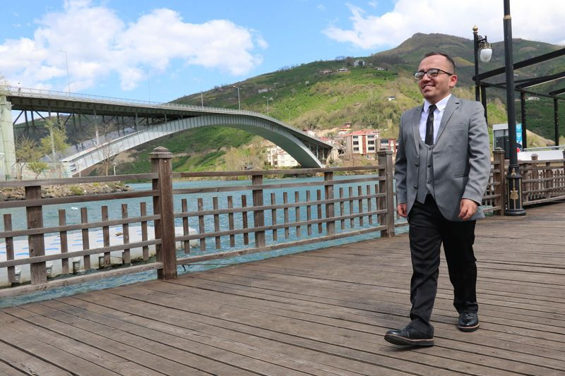 Boyu kısa muhtar adayı sandıkta uzadı - Resim: 3