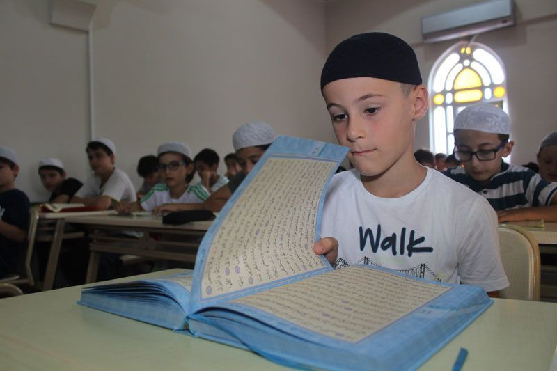 Kocaeli'de sıra dışı imam yaptıklarını duyanlar soluğu camide alıyor - Resim: 1