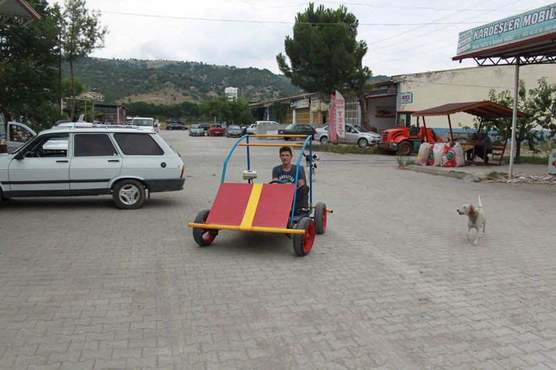 Babası 'yapamazsın' dedi o inadına yaptı görenler telefona kaydediyor - Resim: 4