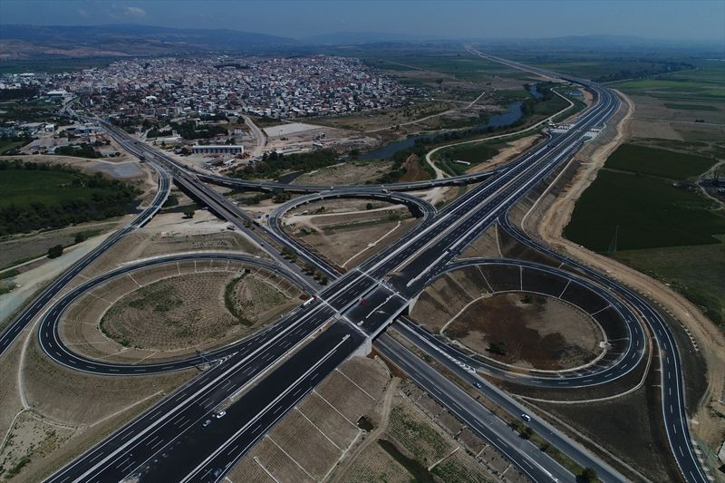 İstanbul izmir otoyolu fiyat listesi araba otobüs kamyon ve tır ücreti - Resim: 1