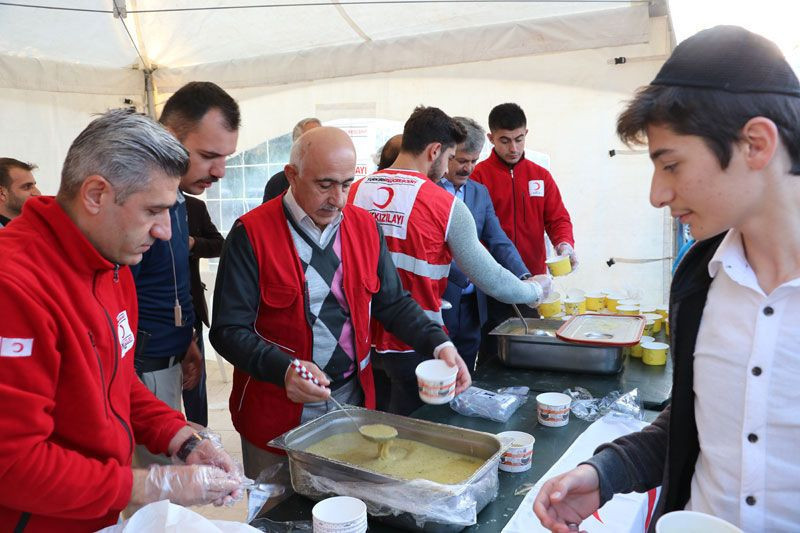 Türbedeki kabrin başına ışık vurdu herkes tekbir ve salavatlar getirdi - Resim: 4