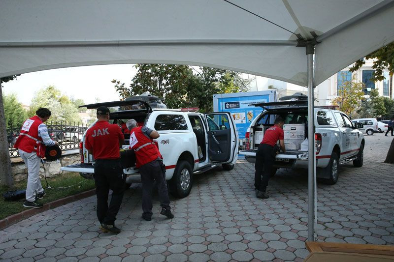 Deprem seminerinde depreme böyle yakalandılar - Resim: 2