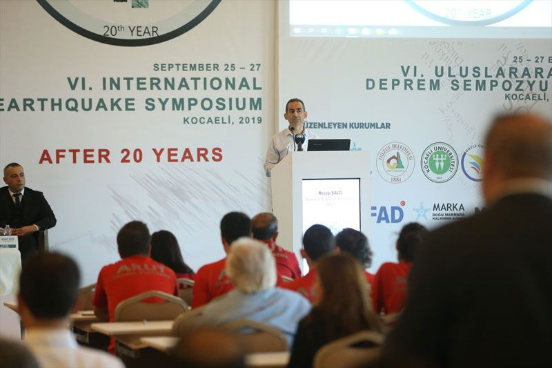 Deprem seminerinde depreme böyle yakalandılar - Resim: 3