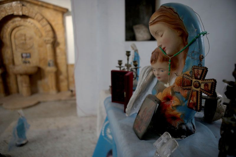 YPG'nin karargaha çevirdiği Ermeni kilisesinde Öcalan posterleri - Resim: 4