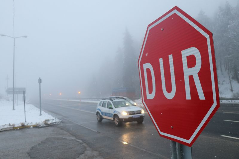 Bugün 24 ilde kar var okullar tatil ediliyor! AKOM'dan İstanbul'a acil uyarı - Resim: 1