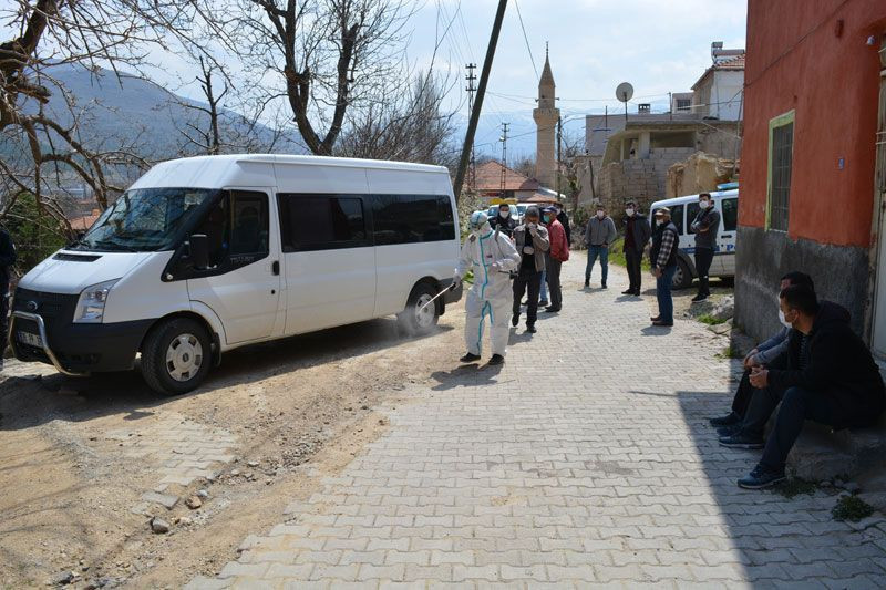 Kayseri'de yaşlı çift evlerinde ölü bulundu - Resim: 4