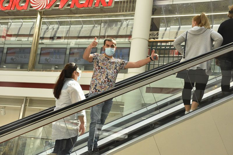 Avusturya’da Kovid-19 nedeniyle kapanan kuaför ve alışveriş merkezleri yeniden açıldı - Resim: 3