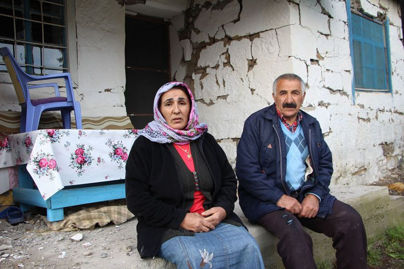 Bingöl’de depremin merkezi Kaynarpınar'ın görüntüleri! 71 yıl önce 132 kişi ölmüş - Resim: 2