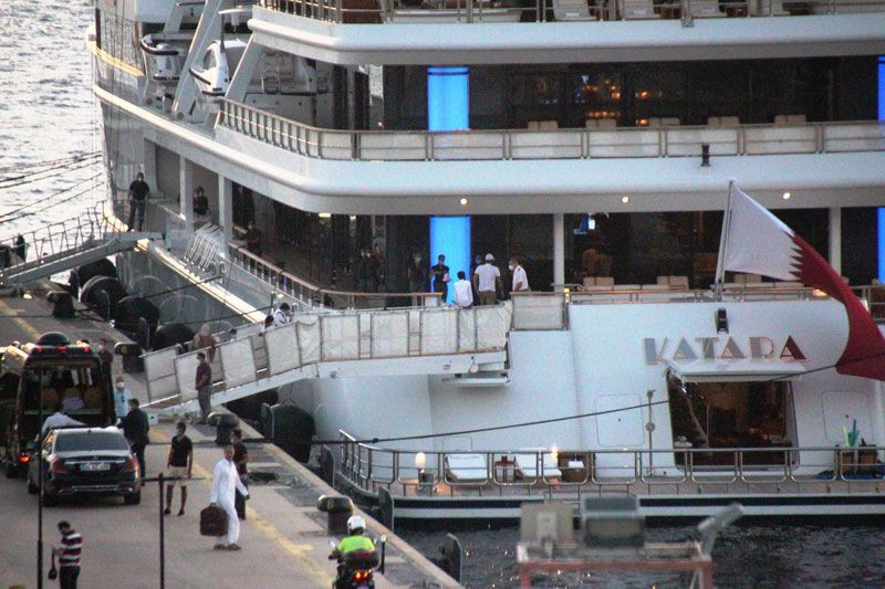 Katar kraliyet ailesi 2 kamyon eşya 500 valizle Bodrum’a geldi - Resim: 2