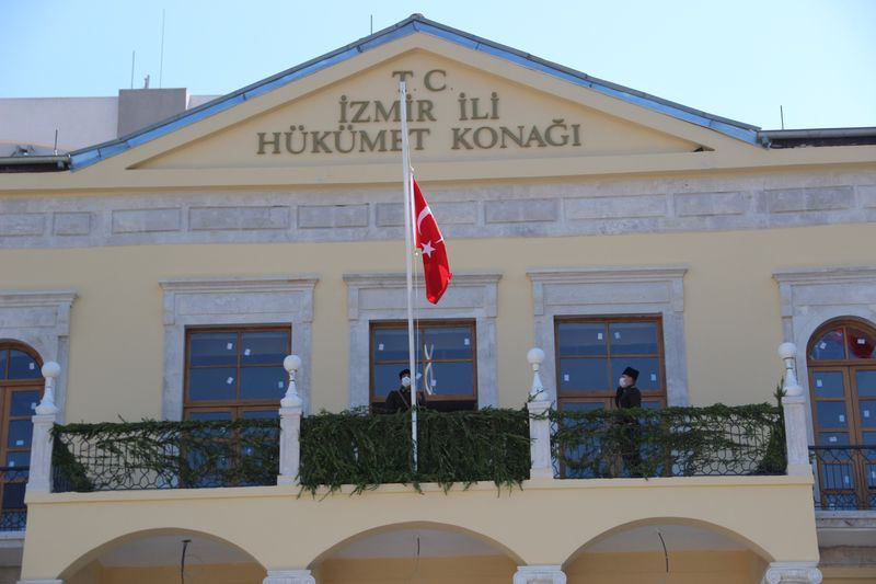 İzmir'de Solo Türk ve Türk Yıldızlarının gösterisi görenleri büyüledi - Resim: 2