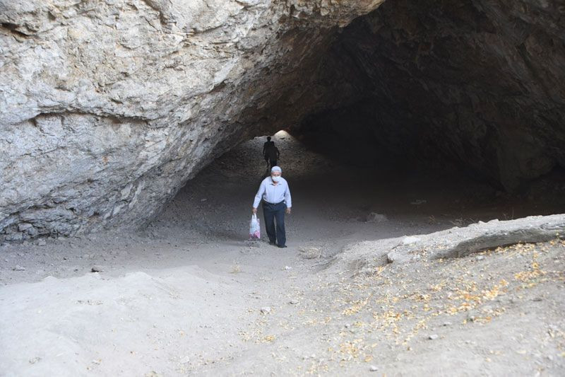 Sivas'ta camiye nefes nefese giriyorlar Tayland'dan bir turist geldi manzarasına hayran kaldı - Resim: 2