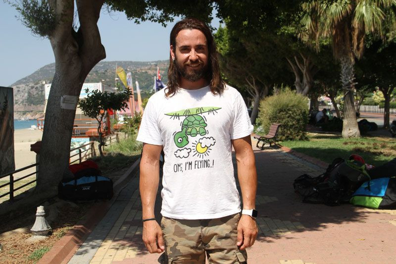 Alanya’da 'yatakla' uçtu gökyüzünde uyudu - Resim: 4