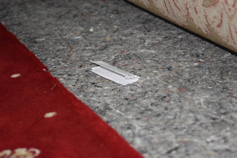 Şanlıurfa'da müezzin camiyi temizlerken halının altında buldu okuyanlar duygulandı - Resim: 2