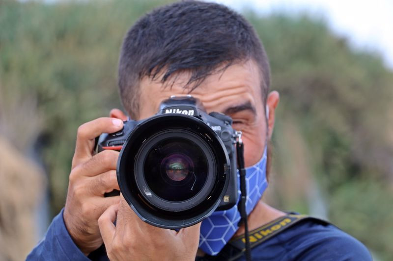 Antalya'da görme engelli genç fotoğraf geçerek geçimini sağlıyor! Çektiği fotoğraflar şaşırttı - Resim: 1