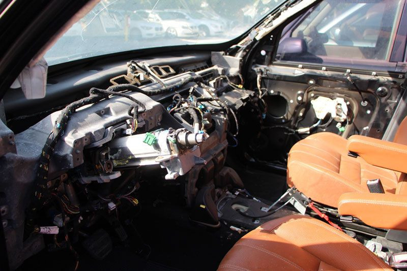 Haciz sebebiyle otoparka çekilecek araçlarda akılalmaz oyun - Resim: 4