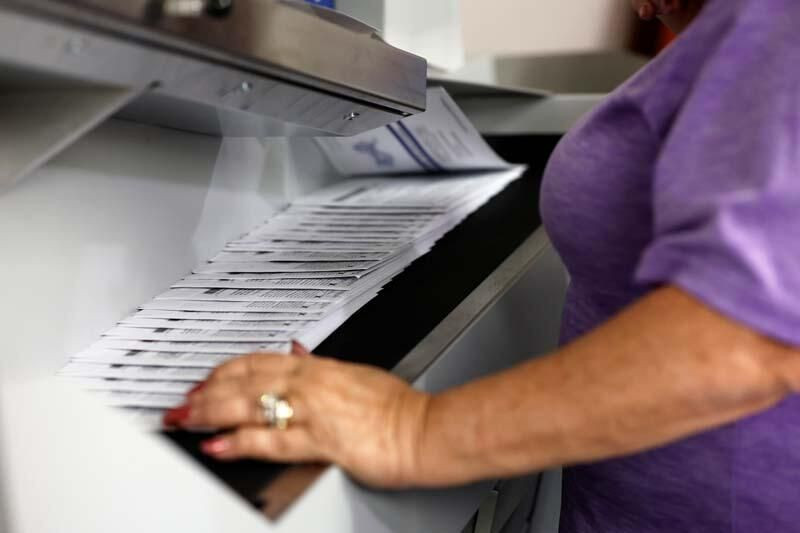 ABD'de posta yoluyla kullanılan çok sayıda oy seçim merkezlerine ulaşmadı - Resim: 1